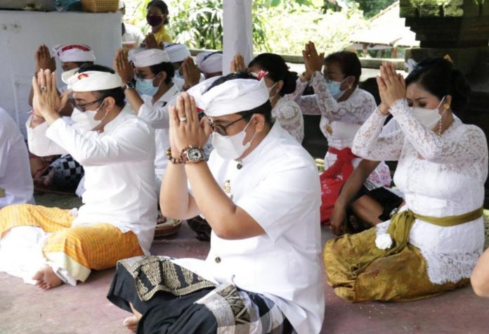 pujawali_batukaru.jpg