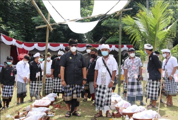 ngaben_megabung-.jpg