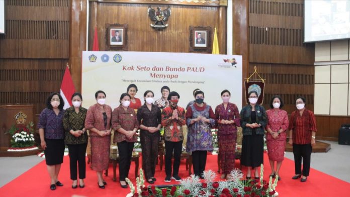 15-01-22_Bunda_Paud_Tabanan_Dukung_Kegiatan_Mendongeng_Sebagai_Metode_Belajar_Anak_2.jpg