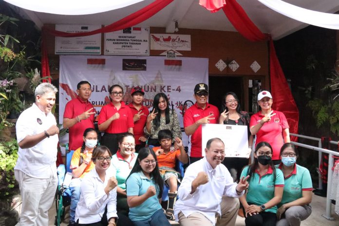 20-05-22_Resmikan_Pusat_Terapi_2.jpg