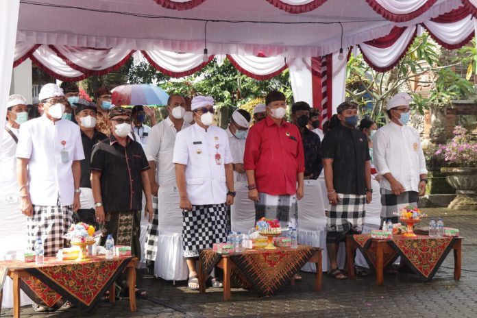 30-04-22_Lomba_Barong_2.jpg