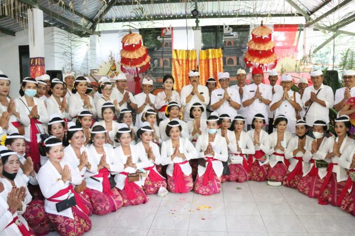 05-06-22_Karya_Agung_Ngenteg_Linggih_1.jpg