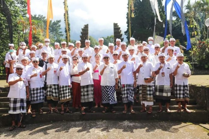 08-06-22_Hari_Raya_Galungan_2.jpg