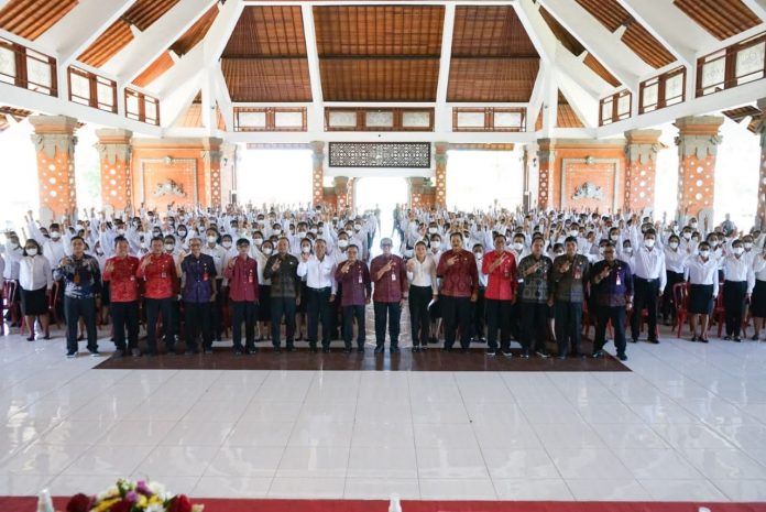 080722_Serahkan_SK_PPPK_Tahap_2_2.jpg