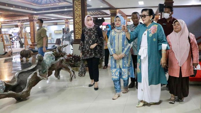 ibu.jpg