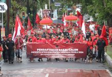 Parade Budaya Iringi Pendaftaran Bakal Caleg PDIP Tabanan 2024