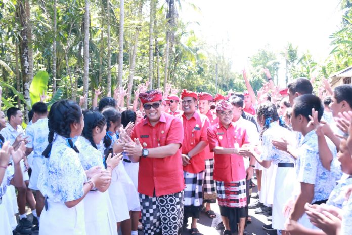 Kembali Resmikan Jalan, Bukti Nyata Komitmen Bupati Sanjaya Bangun Infrastruktur di Kabupaten Tabanan4