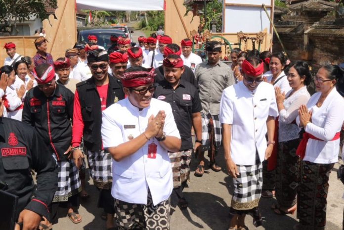 Hadiri 2 Karya Pitra Yadnya, Bupati Tabanan Dukung Semangat Desa Buahan dan Desa Tegaljadi Dalam Membangun (8)