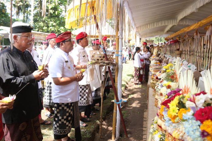 Bupati Sanjaya Apresiasi Sradha Bhakti Krama Jebaud Belayu Dalam Laksanakan Yadnya (2)