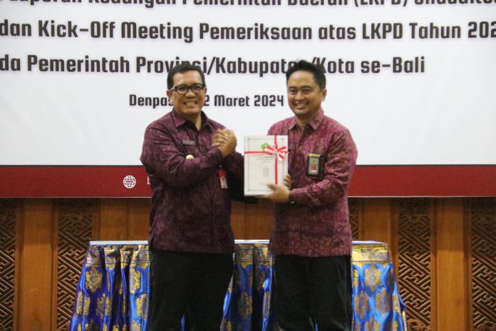Bupati Tabanan Hadiri Penyerahan LKPD Kepada BPK 2