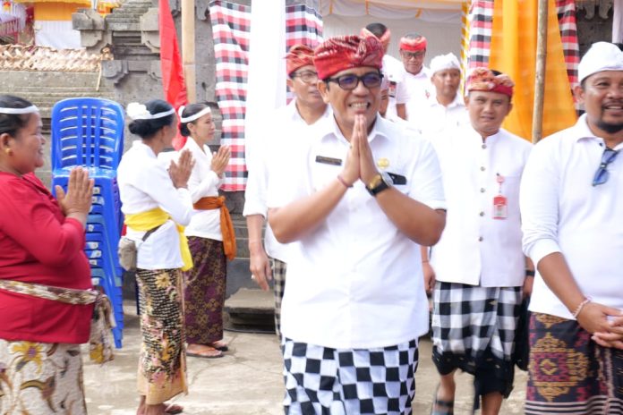 Bupati Sanjaya Ngupasaksi Karya Ngenteg Linggih Krama Desa Adat Gelunggang, Mundeh Kangin, Selemadeg Barat (2)