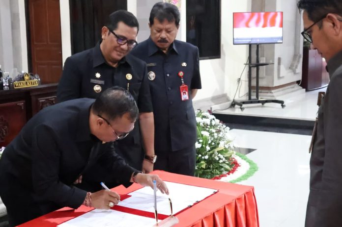 3. Eksekutif dan Legislatif Tabanan Teken Nota Kesepakatan Rancangan KUA dan PPAS T.A. 2026