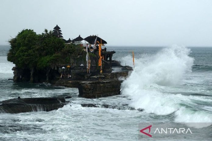 cuaca-ekstrem-wilayah-bali-140324-nhw-2.jpg