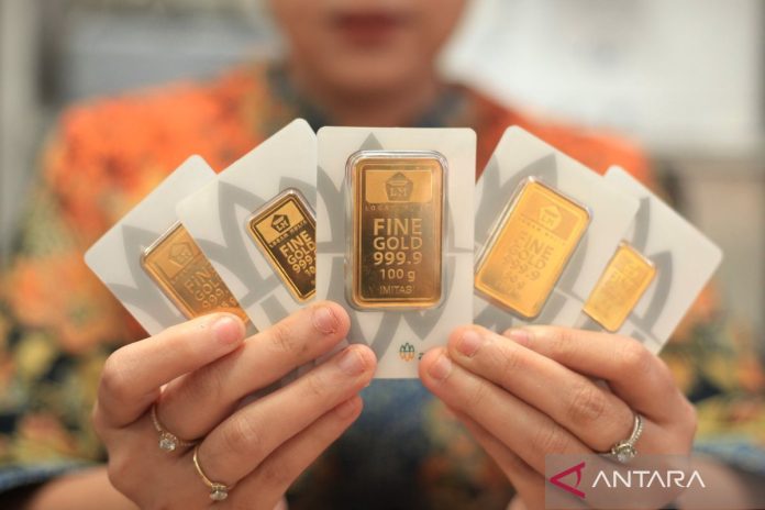 harga-emas-antam-naik-2646653.jpg