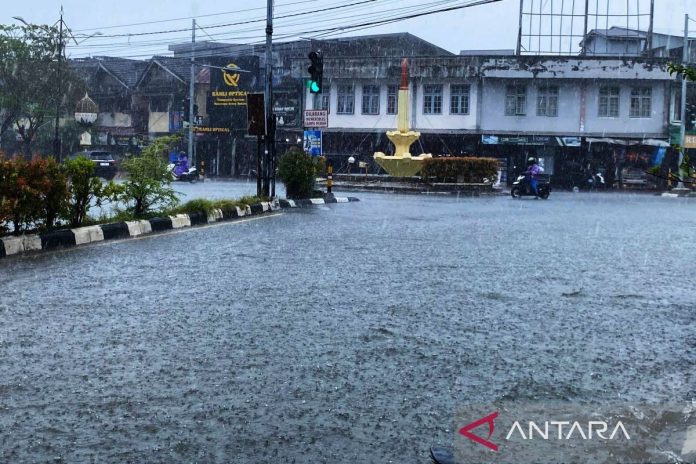 20250714-banjir-di-meulaboh.jpeg