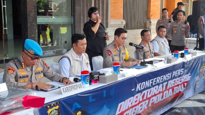 068666700_1770456194-Judol_1.jpeg 35 WNA India Operasikan Judi Online di Bali, Omzetnya Tembus Rp8 Miliar per Bulan