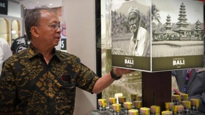 095124900_1772086986-06f421cb-ab22-4ed8-947b-b527f08d5bec.jpg Gubernur Bali Tagih Bantuan Pusat Atasi Macet dan Sampah, Singgung Sudah Beri Devisa Rp 167 Triliun