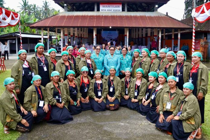 TpPKK Bali18022926