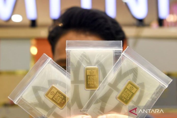 harga-emas-antam-naik-beruntun-2706033.jpg