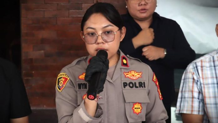 065121600_1775582527-1000925329.jpg Pengemudi Ojol Palsu di Denpasar Ditangkap, Bawa Kabur Ponsel Penumpangnya