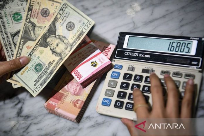 Rupiah-Terus-Melemah-Terhadap-Dolar-100326-Adm-3.jpg