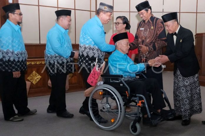 pelepasan-jamaah-haji-provinsi-bali-1njsn-dom.jpg