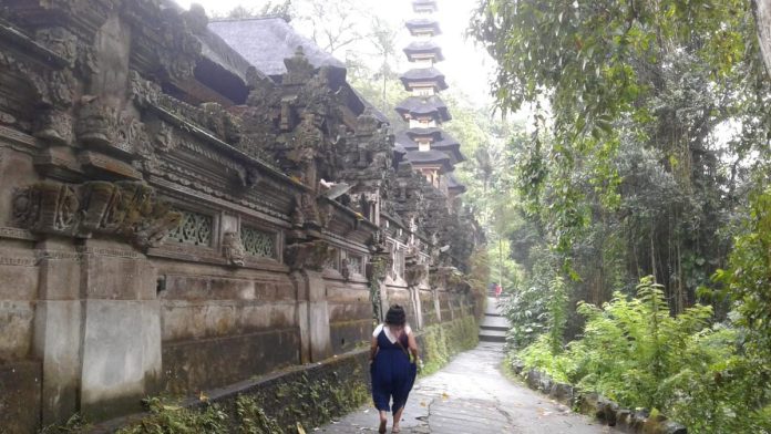 081265500_1529695907-Wisata_Bali.jpg Wisatawan di Bali Pilih Kirim Oleh-Oleh dan Baju dengan Layanan Pengiriman