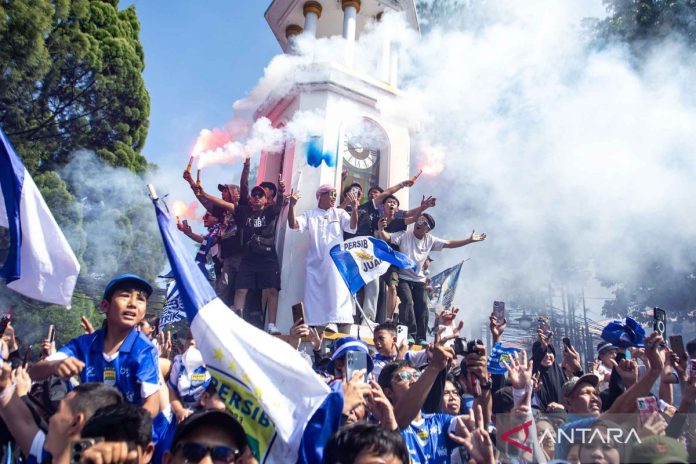 Konvoi-Persib-juara-BRI-Super-League-2026-240526-NA-6_1.jpg