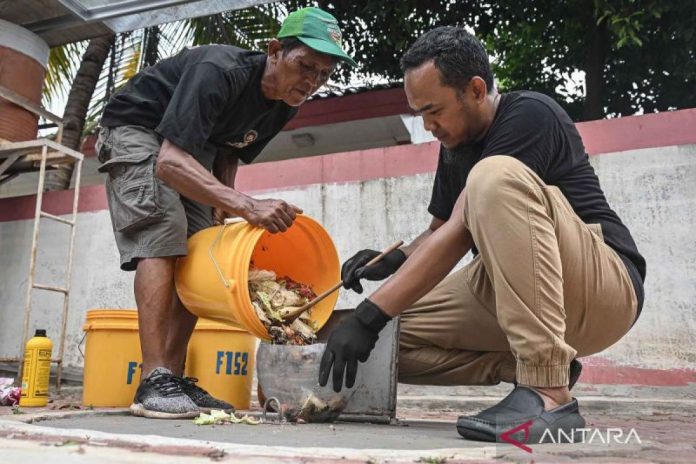 Pengelolaan-sampah-organik-secara-mandiri-di-Jakarta-070526-sth-8.jpg