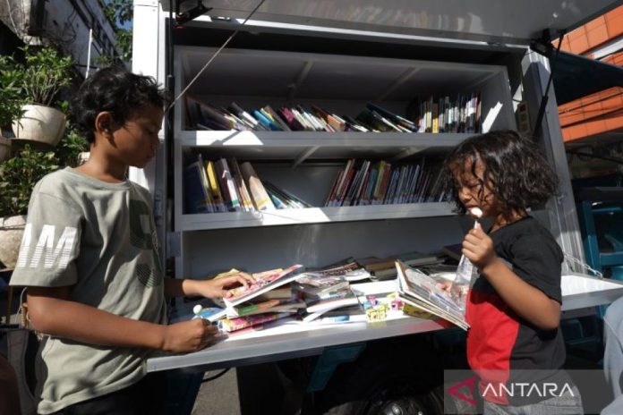 perpustakaan-keliling-di-kediri-2793535.jpg