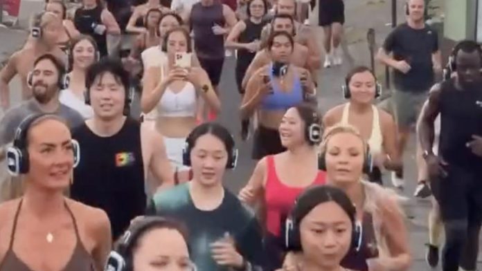 007177400_1784874509-Screenshot_2026-07-24_at_13.19.21.jpg Viral Bule Bikin Event Lari di Bali dan WNI Dilarang Ikut, Satpol PP Sebut Tak Ada Izin