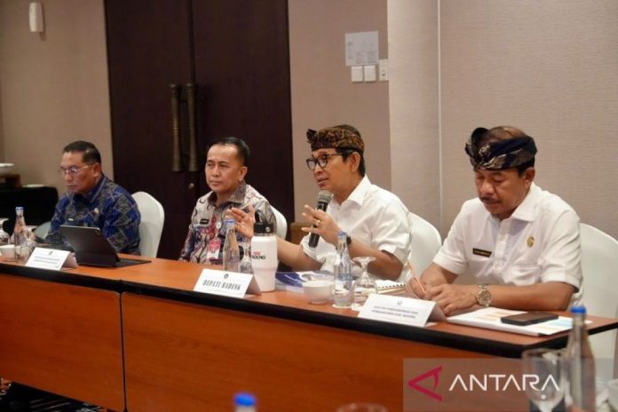 FGD-Bahas-Rencana-Pendirian-BUMD-3.jpeg