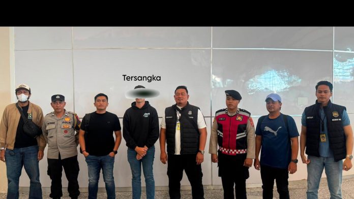 Geger, Bule Australia Ditangkap Usai Mesum di Pekarangan Warga Bali