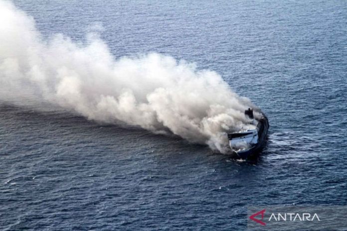 KMP-Mutiara-Sentosa-2-terbakar-di-Sumenep-02082026-Um-9_3.jpg