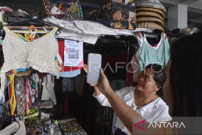 digitalisasi-pembayaran-pasar-seni-ubud-16rti-dom.jpg