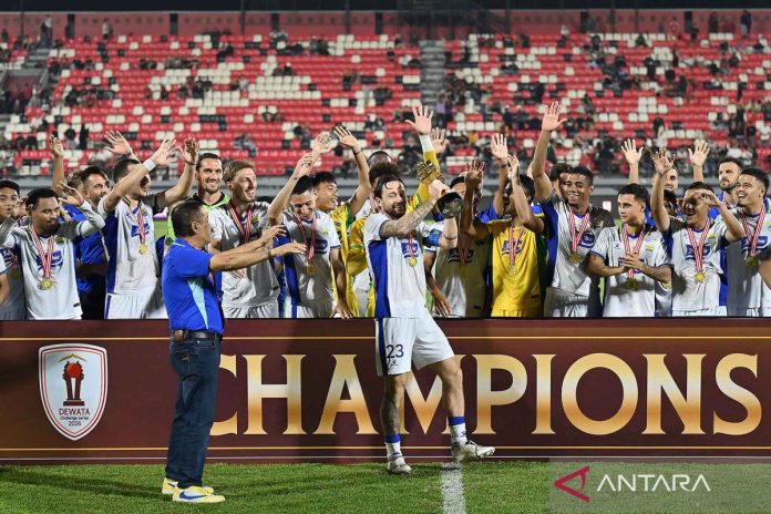 persib-bandung-menjuarai-dewata-challenge-series-2026-180826-nhw-3.jpg
