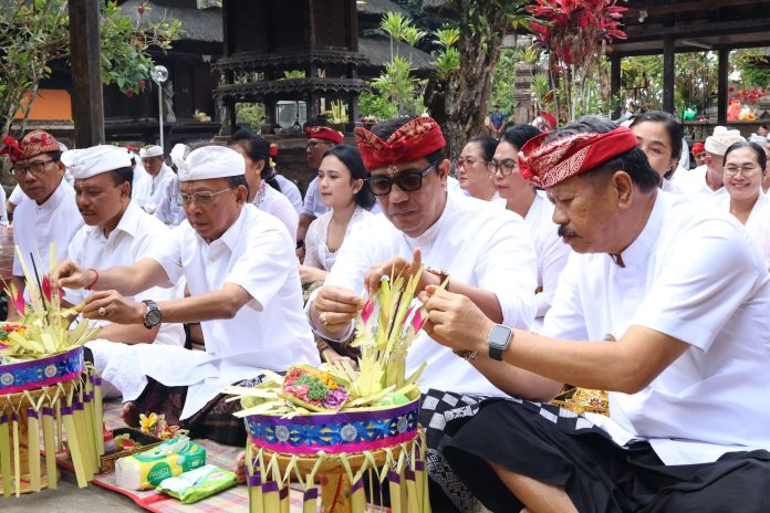 Sembahyang Rahina Tumpek Uye IMG-20260905-WA0031