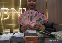 Harga minyak dunia turun, Rupiah menguat