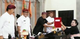 Tiga Fraksi DPRD Tabanan Sepakati Ranperda APBD 2027, Bupati Sanjaya Tekankan Anggaran Berorientasi Masyarakat