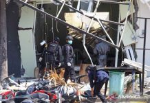 Lima orang terluka dan 41 bangunan rusak akibat ledakan di Surabaya